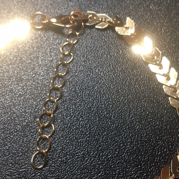 Gold Tone Arrow Anklet - Picture 3 of 5